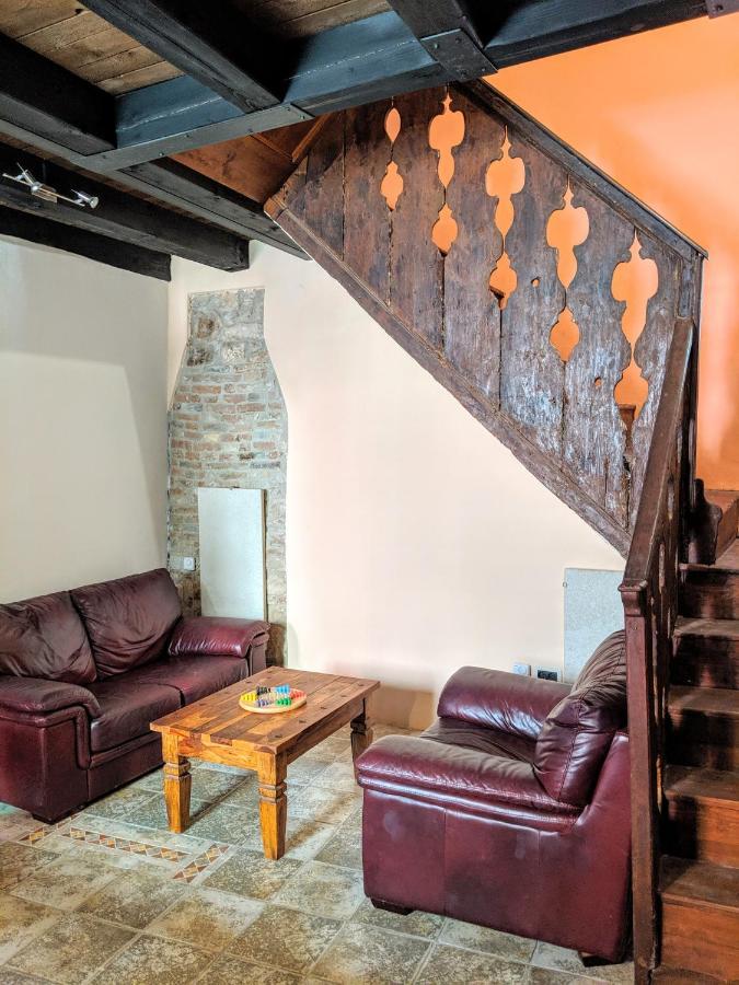 Private Courtyard Medieval Stone Home In Old Town Ровинь Экстерьер фото